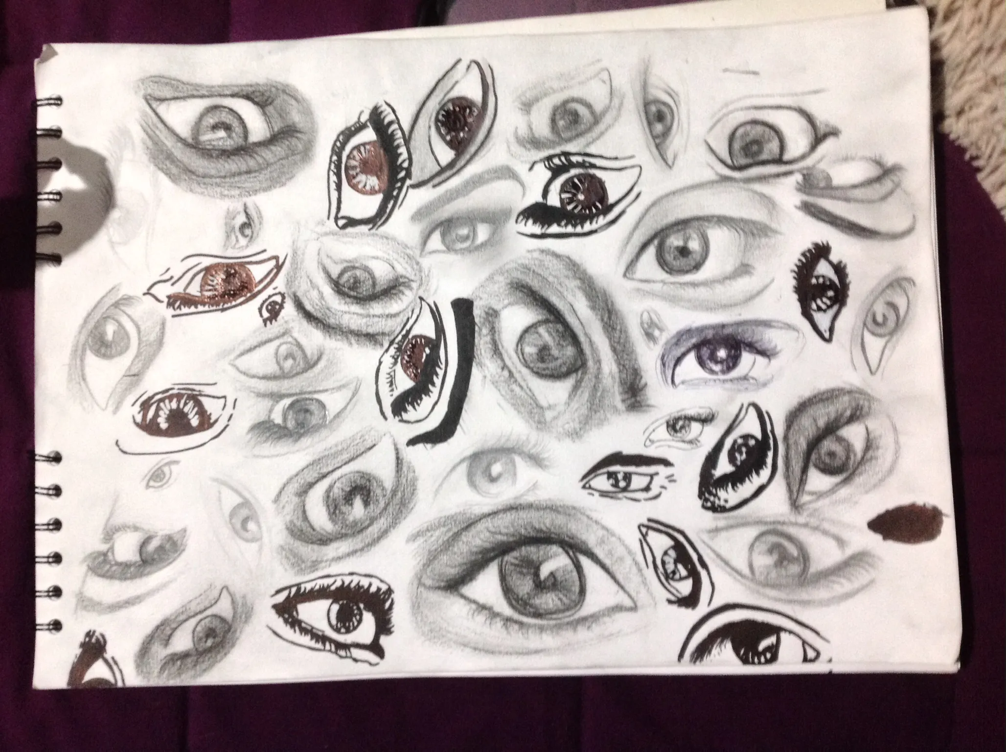 Ojos8.5×11in — , 0